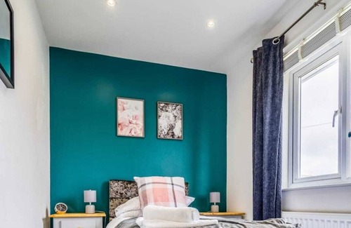 Plumtree House | 3 Bed House, Perfect for Business and Contractors in Nottinghamshire