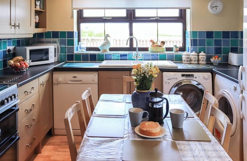 Llangefni Cottage | 3 bedroom accommodation in Rhostrehwfa Nr Llangefni