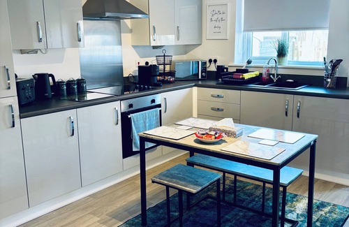 Congleton House | 3 BED HOME - IDEAL FOR CONTRACTORS - CLOSE TO TOWN & ALL LINKS