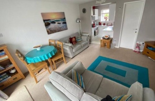 Corton House | 3 Bed House, Waterside Holiday Park, Rest & Bar, Communal heated pool, Suffolk