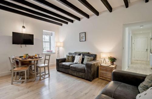 Comrie House | 3 Bed in Comrie 90794