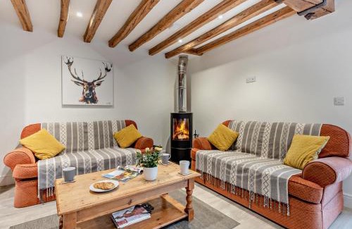 Woodfalls House | 3 Bed in Fordingbridge 66130