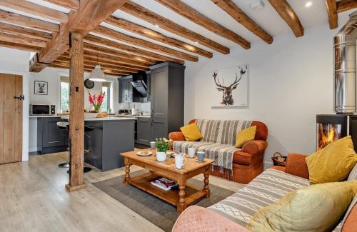 Woodfalls House | 3 Bed in Fordingbridge 66130