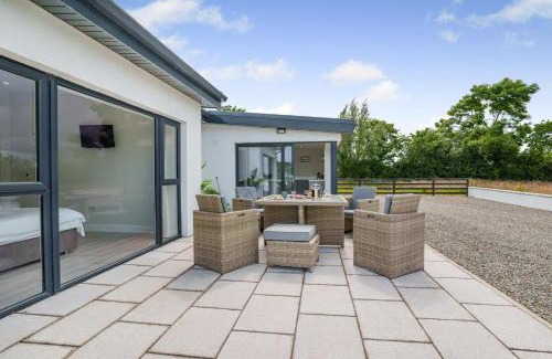 Castletown House | 3 Bed in Tomnahealy Little oc-t32392
