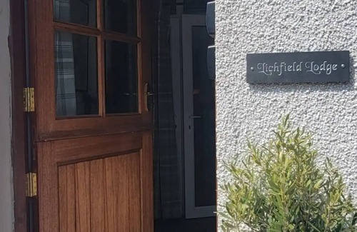 Llandudno Apartment | 3 Bed Lodge apartment with ensuites and balcony, near the beach in a quiet area