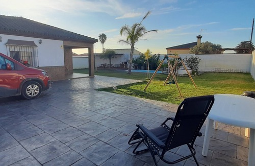 Los Franceses-la Vega Ski Chalet | 3 bedroom chalet in Chiclana de la Frontera