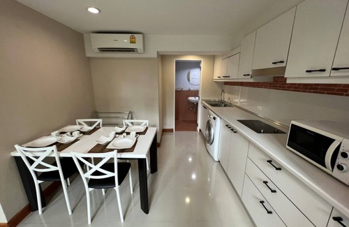 Thonglor House | 3-bedroom townhome in a fabulous area, Thonglor, Bangkok, with WiFi, AC