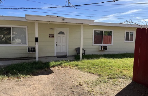 Blythe House | 3 bedroom 1 bath house washer & dryer in unit ac tvnNewly renovated furnished