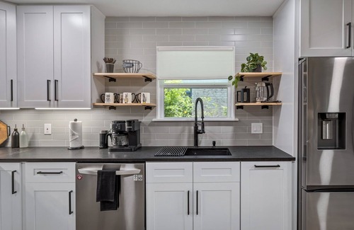 Anderson Mill House | 3 bedroom 2bath updated home located in northwest Austin close to public pool