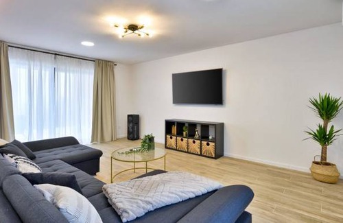 Klostar Ivanic House | 3 bedroom accommodation in Klostar Ivanic