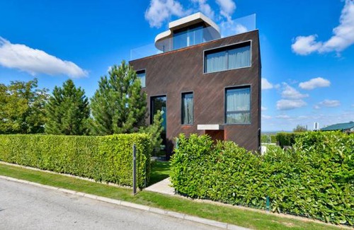 Klostar Ivanic House | 3 bedroom accommodation in Klostar Ivanic