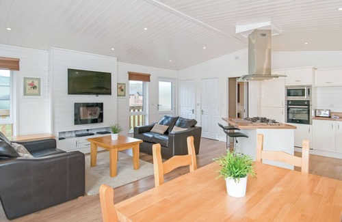 Woodham Walter Ski Chalet | 3 bedroom accommodation in Woodham Walter, Maldon