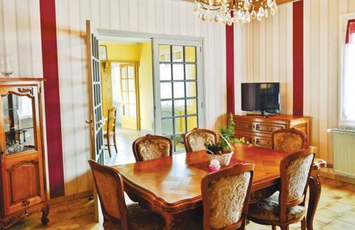 Bourthes House | 3 bedroom accommodation in Senlecques