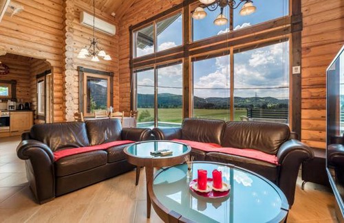 Ravna Gora House | 3 bedroom accommodation in Ravna Gora