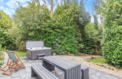 Carnon Downs Ski Chalet | 3 bedroom accommodation in Carnon Downs