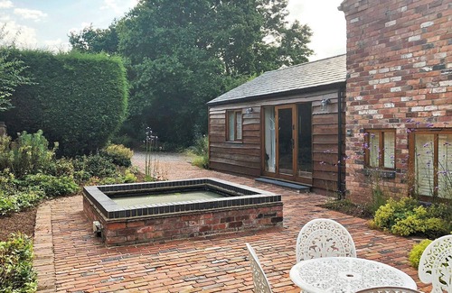 Shobdon Cottage | 3 bedroom accommodation in Kidderminster