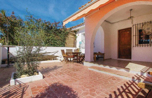 Muchamiel House | 3 bedroom accommodation in El Campello