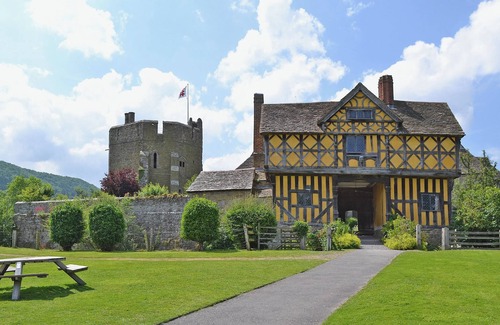 Craven Arms Cottage | 3 bedroom accommodation in Halford, near Craven Arms