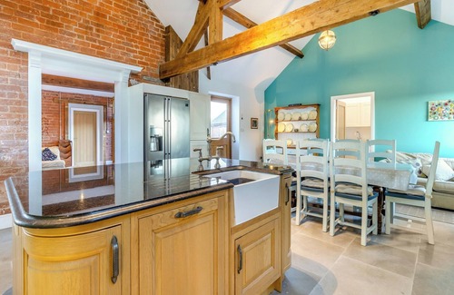 Loppington Cottage | 3 bedroom accommodation in Northwood, near Ellesmere
