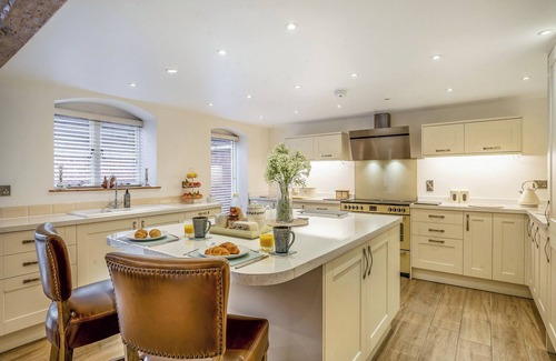 Whitchurch Cottage | 3 bedroom accommodation in Whitchurch