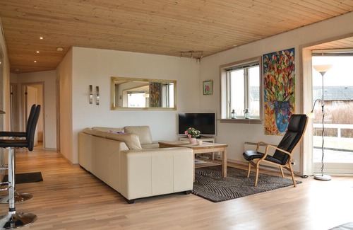 Frederikssund Municipality House | 3 bedroom accommodation in Jægerspris