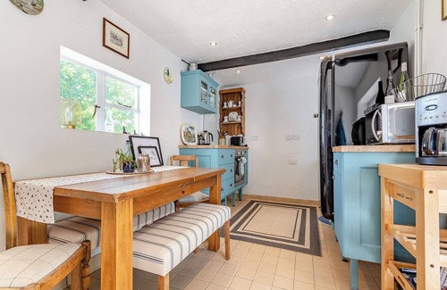 Diglis Cottage | 3 bedroom accommodation in Worcester