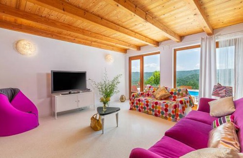 Krbune House | 3 bedroom accommodation in Podpican