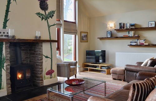 Glenisla Cottage | 3 bedroom accommodation in Invergowrie, near Dundee