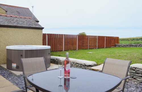 Holyhead Cottage | 3 bedroom accommodation in Llanynghenedl, near Holyhead