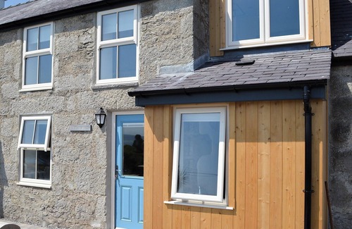 Moelfre Cottage | 3 bedroom accommodation in Moelfre, near Benllech