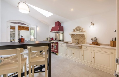 Grabri House | 3 bedroom accommodation in Lupoglav