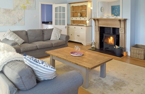 Ipswich Cottage | 3 bedroom accommodation in Tattingstone, near Ipswich