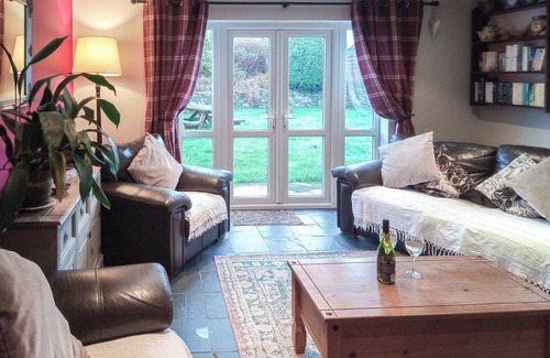 Llanon Cottage | 3 bedroom accommodation in Nebo, near Aberaeron