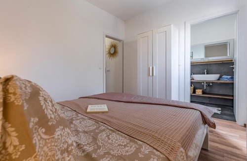 Liznjan House | 3 bedroom accommodation in Liznjan