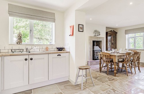 Leek Cottage | 3 bedroom accommodation in Ladderedge, near Leek