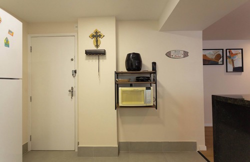 Boa Viagem Apartment | 3-Bedroom Apartment 50m from the Beach with Parking