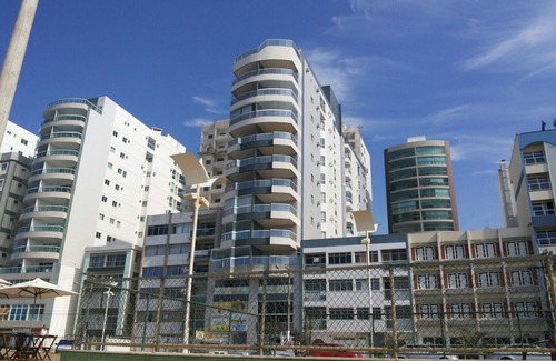 Praia do Morro Apartment | 3 Bedroom Apartment, 1 Suite with Air and Wi-Fi