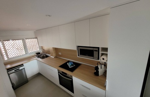 Torrevieja Apartment | 3 bedroom apartment feet in the sea and beach
