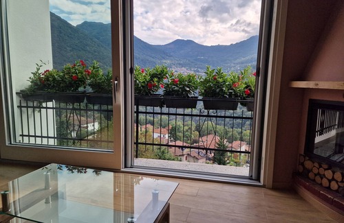 Dizzasco Apartment | 3-bedroom apartment in gorgeous Dizzasco with WiFi