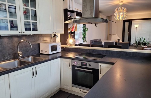 Jarfalla Municipality House | 3 bedroom apartment in Järfälla