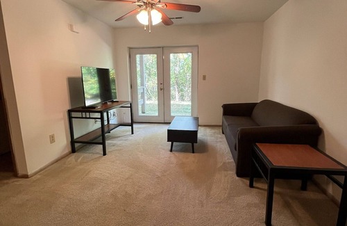 Kabrich Crescent Apartment | 3-bedroom Apartment in Blacksburg, Half a Mile from Downtown!