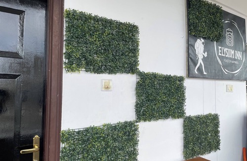 Banjara Hills Apartment | 3-bedroom apartment with WiFi, AC in Banjarahills near Care Hospital city centre