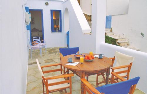 Panormos Apartment | 3 Bedroom Awesome Apartment In Panormos