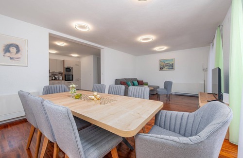 Gospic House | 3 bedroom awesome home in Debelo Brdo
