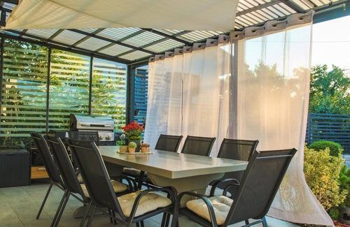 Betanja House | 3 bedroom awesome home in Divaca