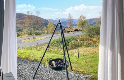 Eid House | 3 bedroom awesome home in Nordfjordeid