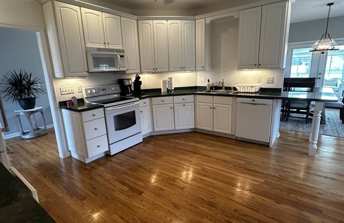 Keys Of Marsh Harbor House | 3 Bedroom Beach Home 1 mile from Rehoboth boardwalk