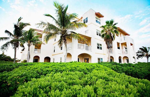 Wheeland Settlement Condo | 3 bedroom beachfront penthouse with stunning views!