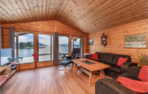 Frei House | 3 Bedroom Beautiful Home In Øydegard