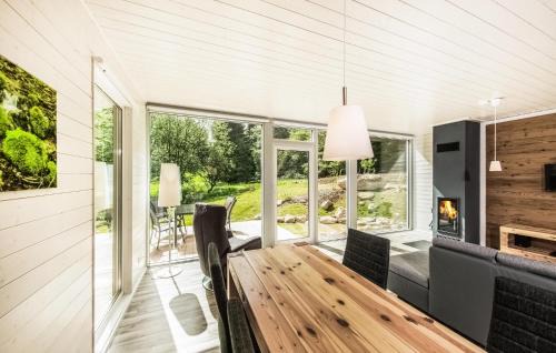 Ruhla House | 3 Bedroom Beautiful Home In Ruhla